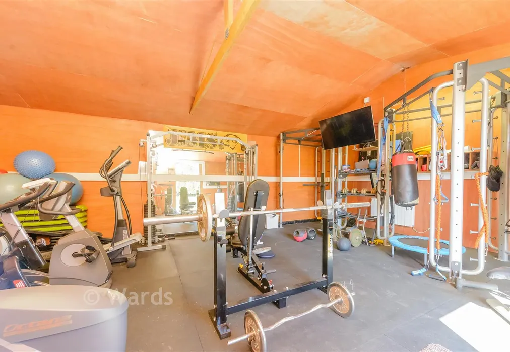 Gym - Wrotham Road, South Street, Kent - Wards of Kent
