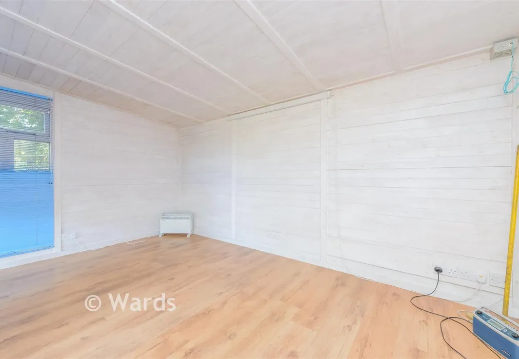 Summer House - Wrotham Road, South Street, Kent - Wards of Kent