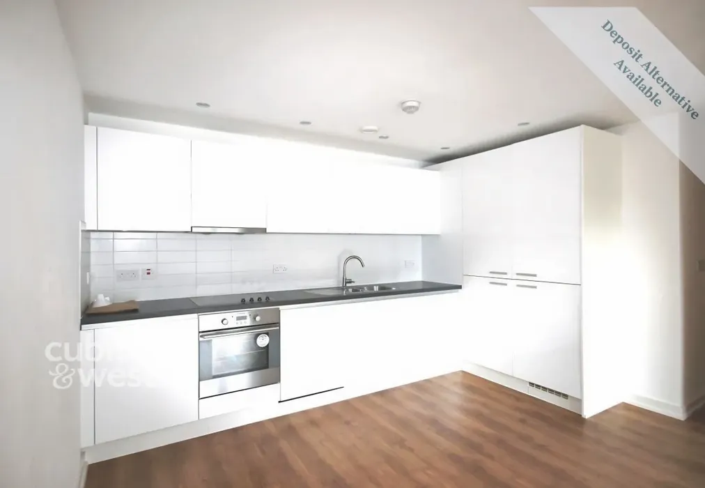 Kitchen - Queensway Redhill RH1 - Wards of Kent