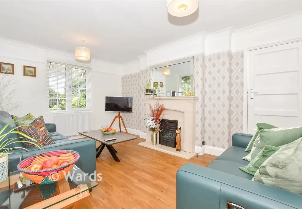 Lounge - Walnut Tree Lane, Maidstone, Kent - Wards of Kent