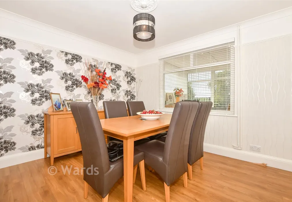 Dining Room - Walnut Tree Lane, Maidstone, Kent - Wards of Kent