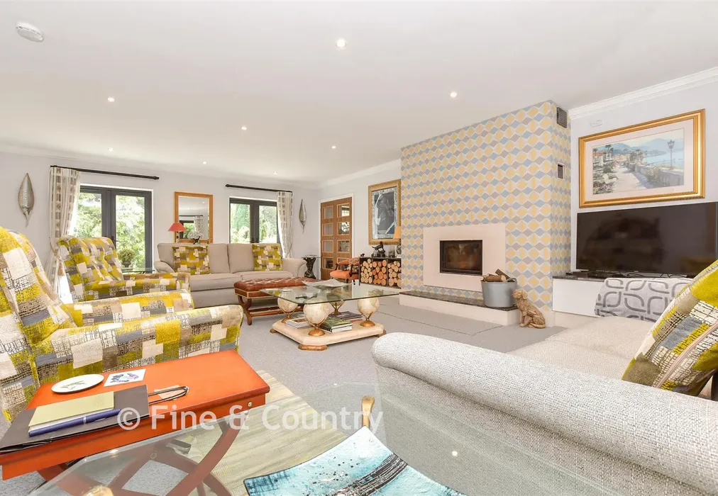 Sitting Room - Hull Place, Sholden, Deal, Kent - Wards of Kent