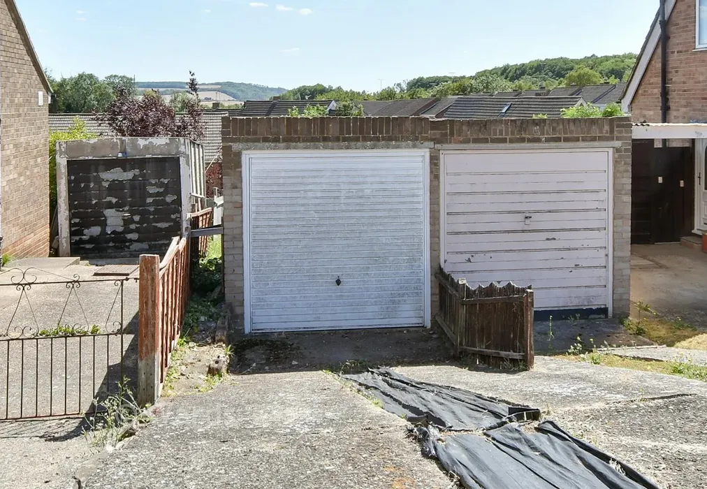 Garage - Merrals Wood Road, Strood, Rochester, Kent - Wards of Kent