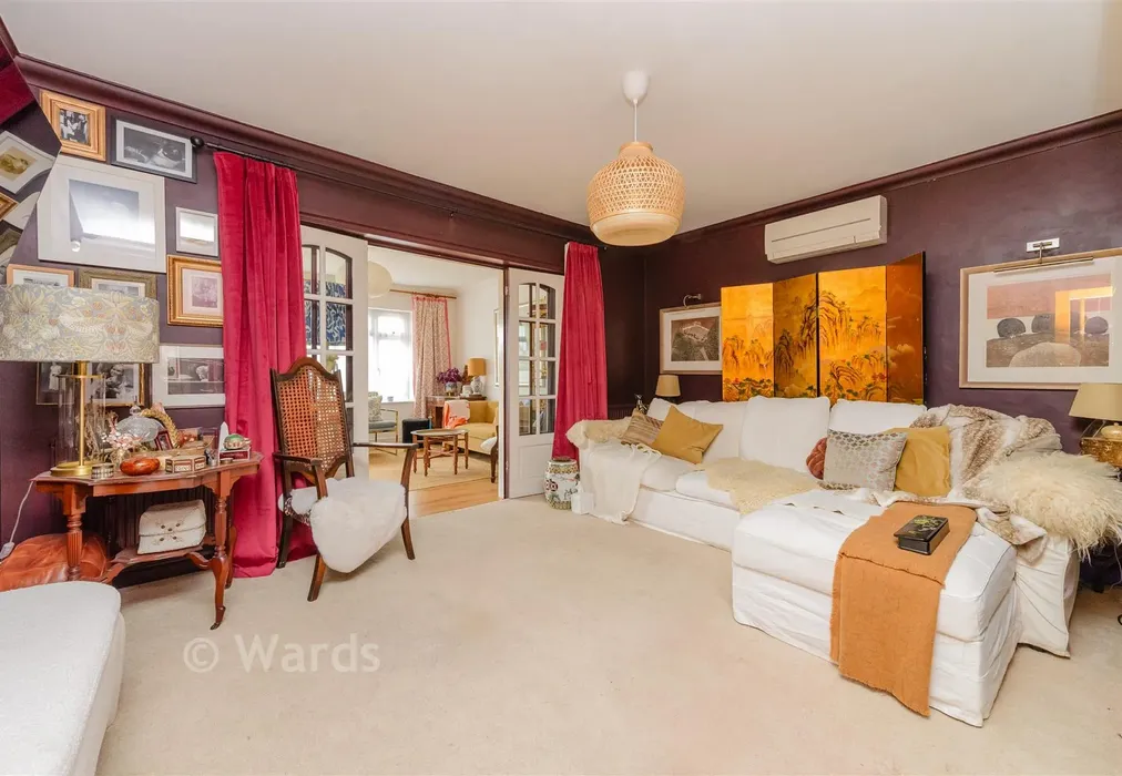 Lounge - Tennyson Walk, Northfleet, Gravesend, Kent - Wards of Kent