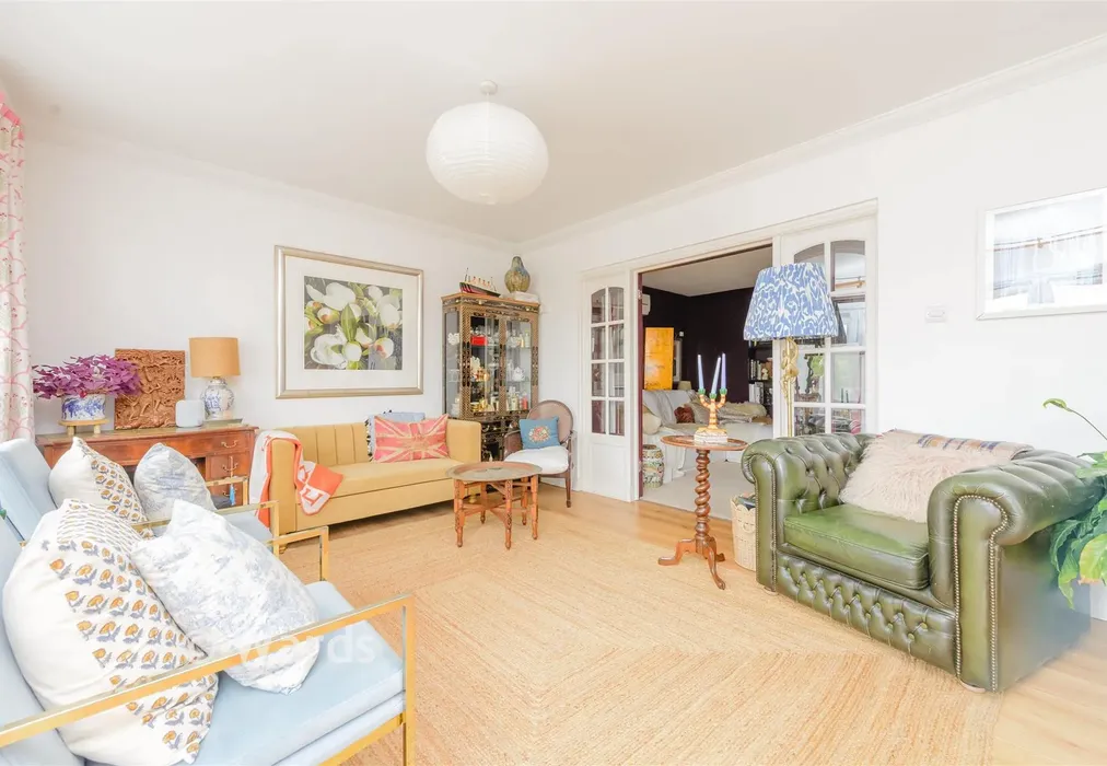 Sitting Area/Dining Area - Tennyson Walk, Northfleet, Gravesend, Kent - Wards of Kent