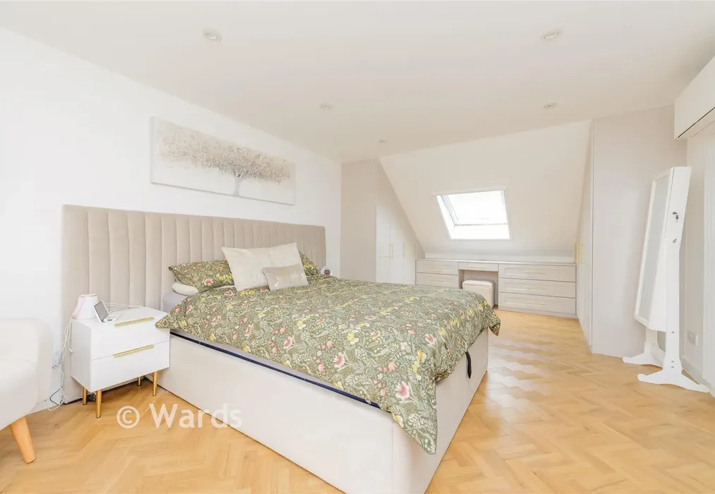 Bedroom 1 - Norman Road, Belvedere, Kent - Wards of Kent