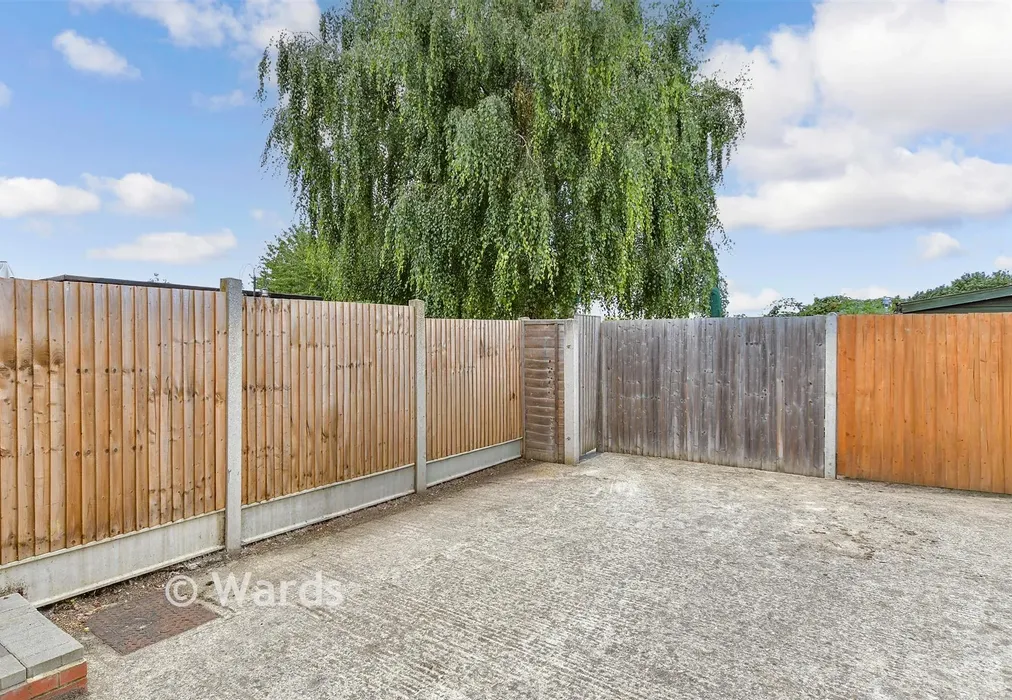 Driveway/Parking - Colyer Road, Northfleet, Gravesend, Kent - Wards of Kent