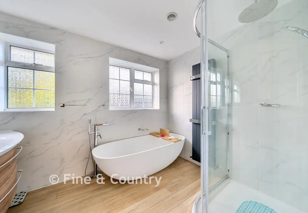 Bathroom - Windmill Hill, Brenchley, Tonbridge, Kent - Wards of Kent