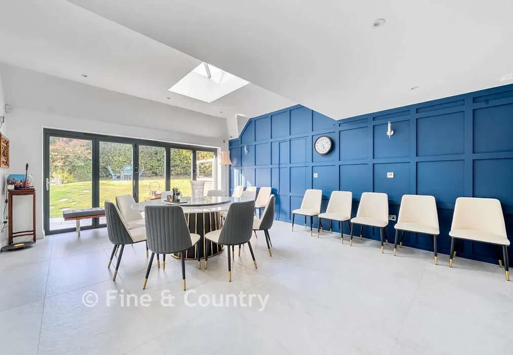 Dining 2 - Windmill Hill, Brenchley, Tonbridge, Kent - Wards of Kent