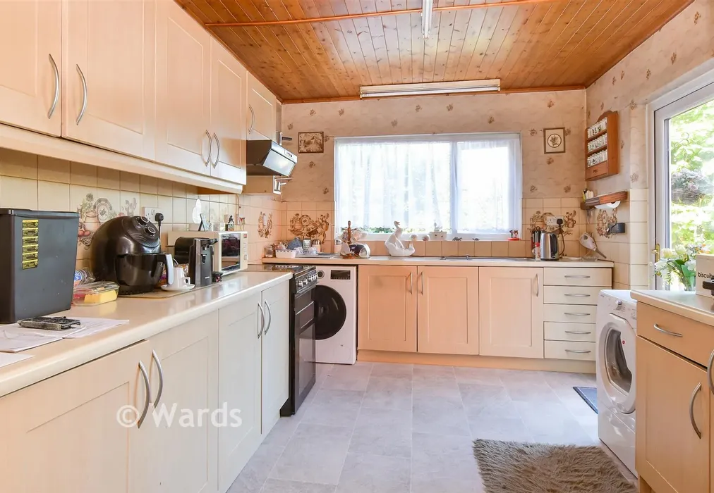 Kitchen - Miskin Road, Hoo, Rochester, Kent - Wards of Kent