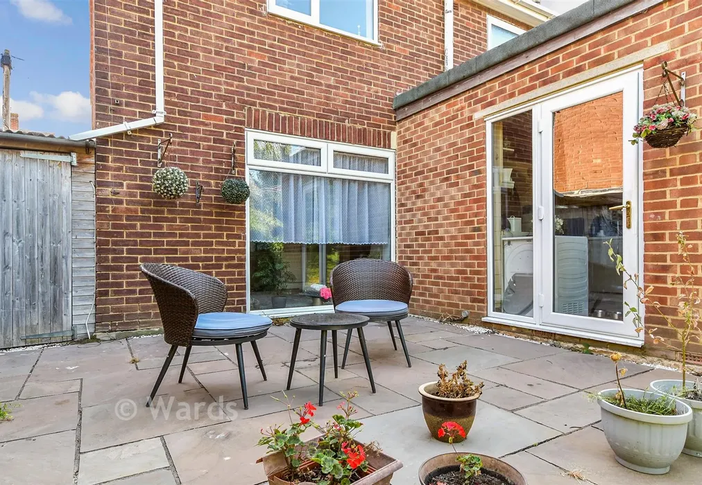 Patio / Decking - Miskin Road, Hoo, Rochester, Kent - Wards of Kent