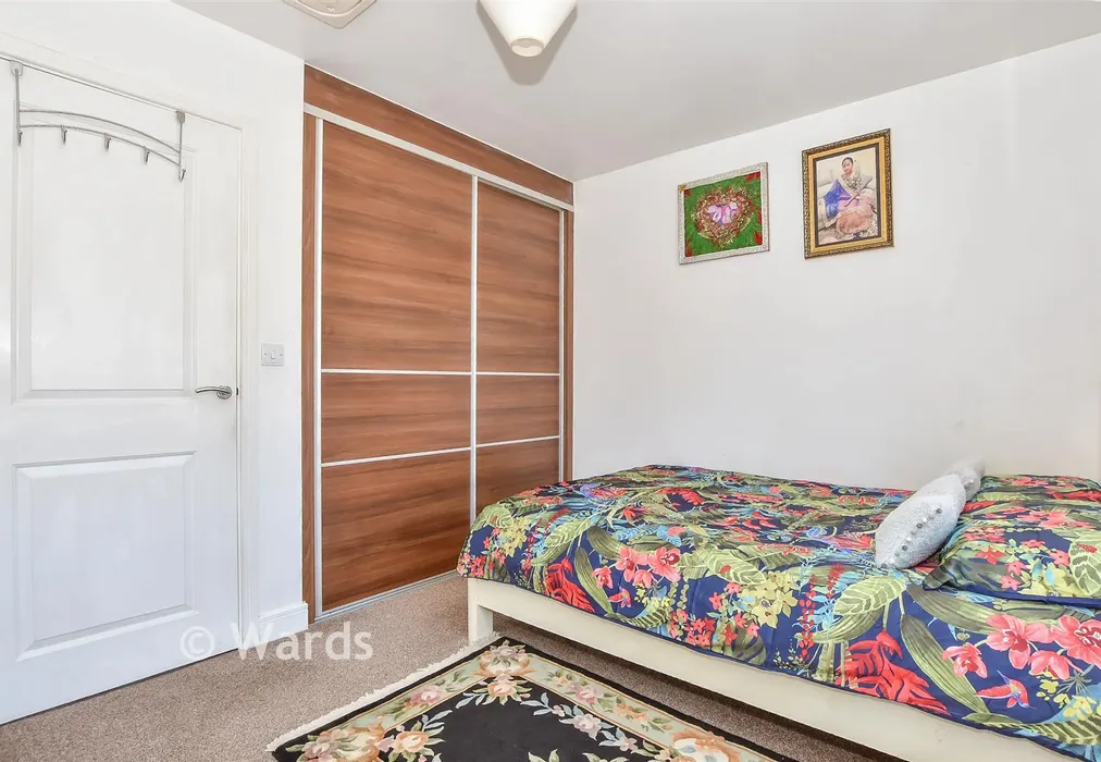 Bedroom 1 - Trinity Way, Maidstone, Kent - Wards of Kent