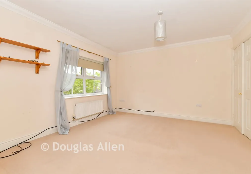 Bedroom 1 - Deer Park Way, Waltham Abbey, Essex - Wards of Kent