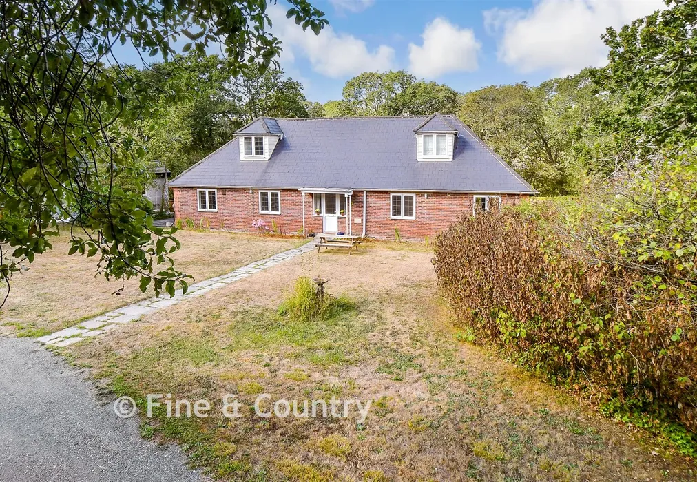 External (Web) - Fishbourne Lane, Fishbourne, Isle of Wight - Wards of Kent