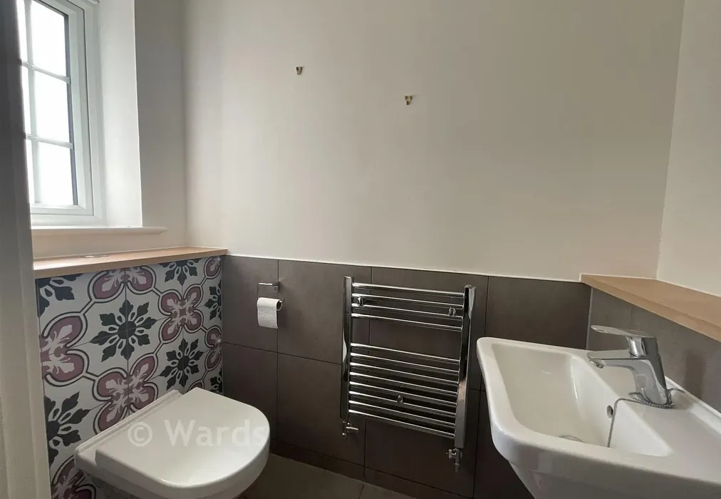 Cloakroom - Manley Boulevard, Snodland, Kent - Wards of Kent