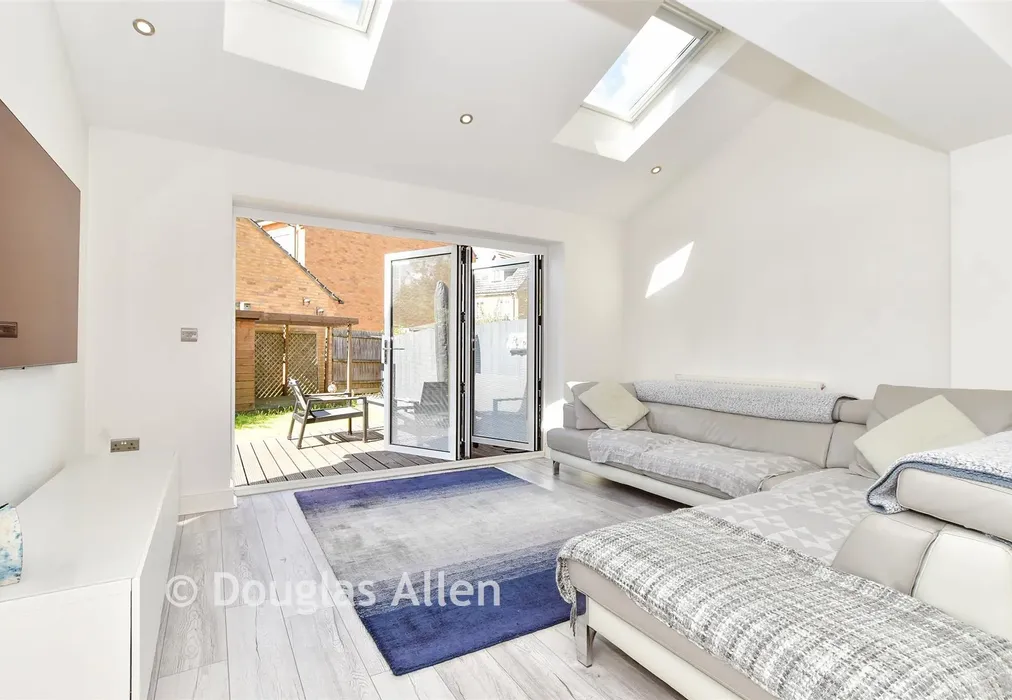 Lounge - Barbour Green, Wickford, Essex - Wards of Kent