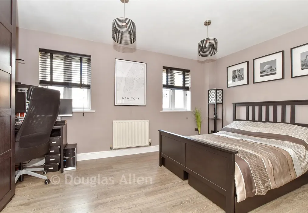 Bedroom 2 - Barbour Green, Wickford, Essex - Wards of Kent