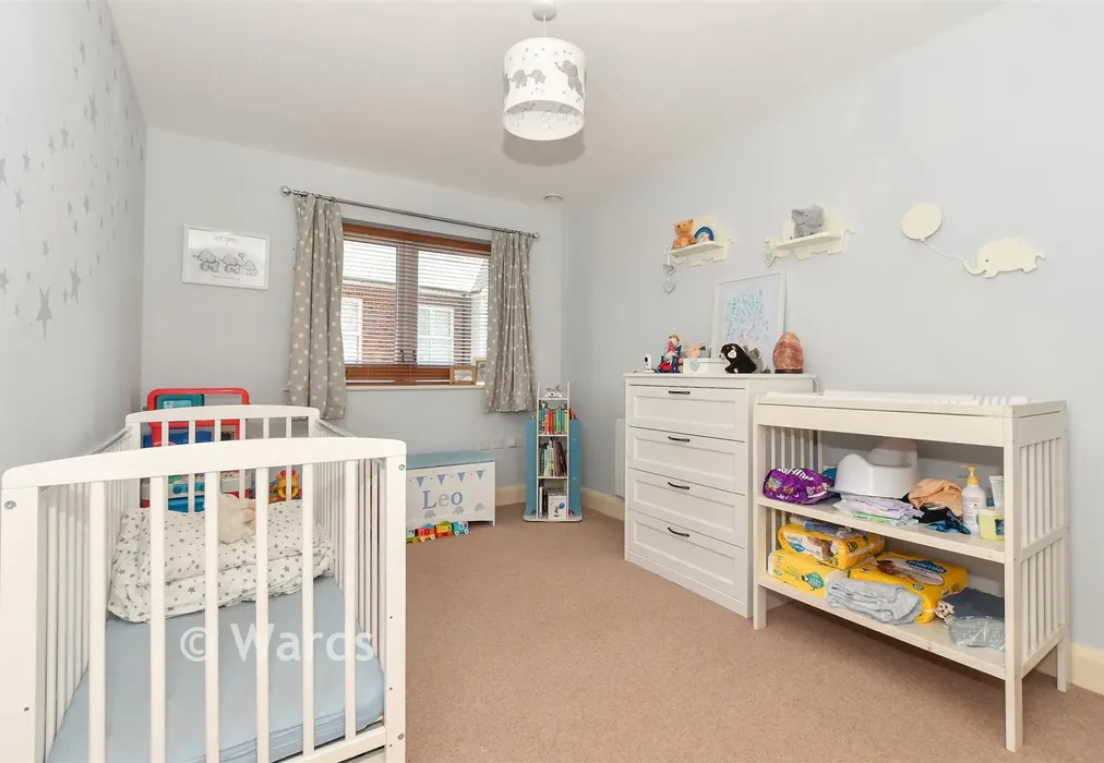 Bedroom 2 - The Avenue, Tunbridge Wells, Kent - Wards of Kent