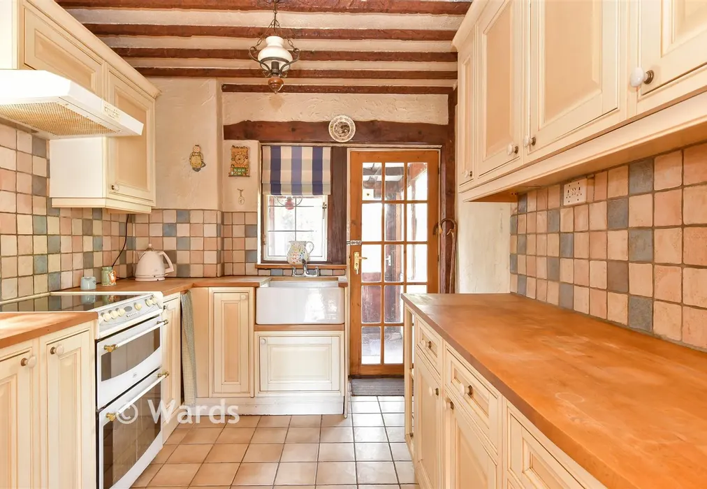 Kitchen - Marsh Lane, Cliffe, Rochester, Kent - Wards of Kent
