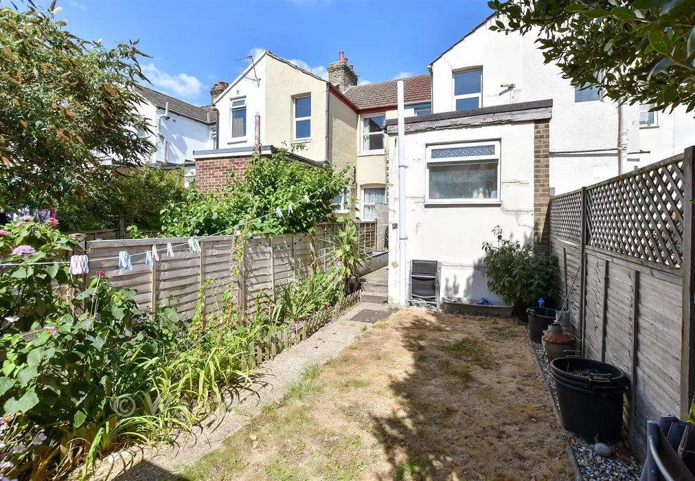 Rear Garden - Devonshire Road, Dover, Kent - Wards of Kent