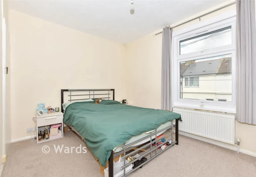 Bedroom 1 - Devonshire Road, Dover, Kent - Wards of Kent