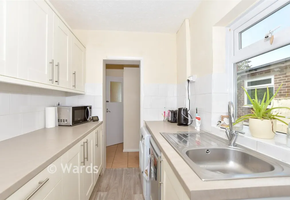 Kitchen - Devonshire Road, Dover, Kent - Wards of Kent