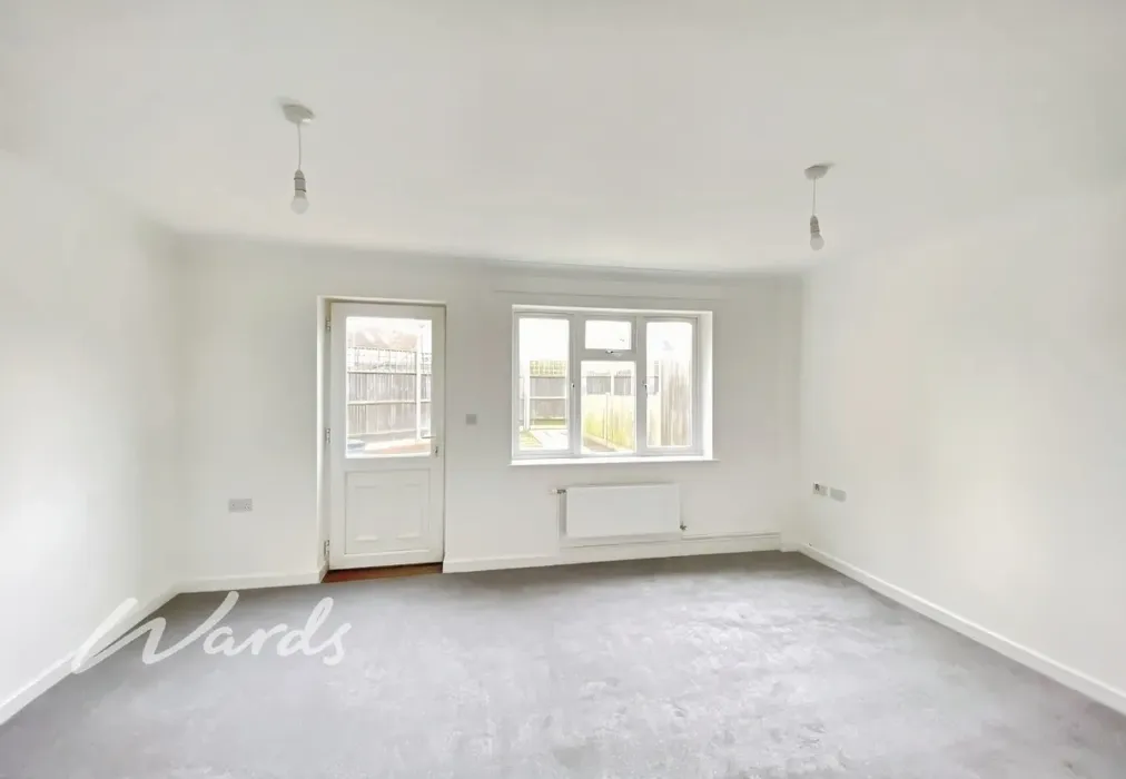 Living/Dining Room - Morton Way Maidstone ME15 - Wards of Kent