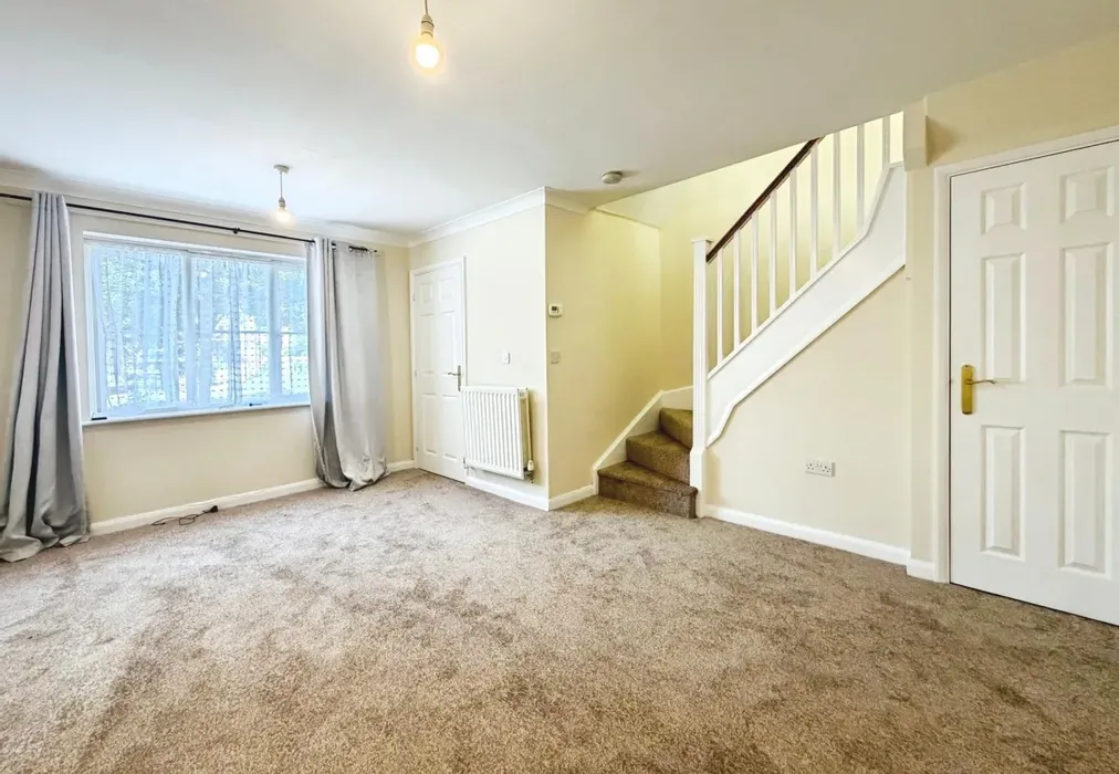 Lounge. - Melrose Avenue Dartford DA1 - Wards of Kent