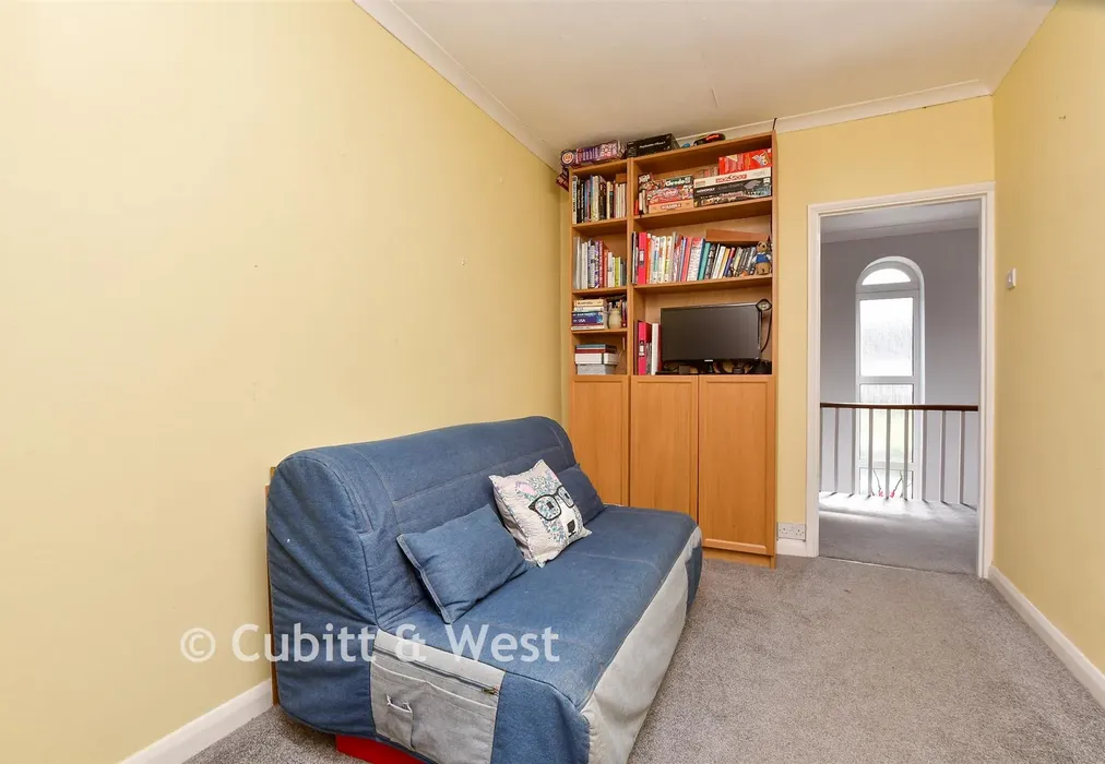 Internal Feature - Grange Meadow, Banstead, Surrey - Wards of Kent
