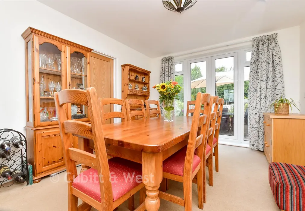 Dining Area - Grange Meadow, Banstead, Surrey - Wards of Kent