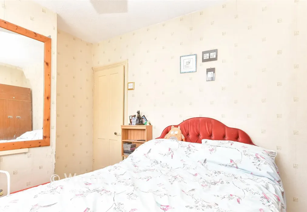 Bedroom 1 - Charter Street, Gillingham, Kent - Wards of Kent