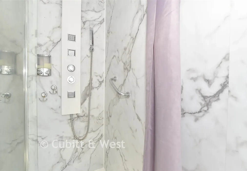 Shower Room - Climping Road, Crawley, West Sussex - Wards of Kent