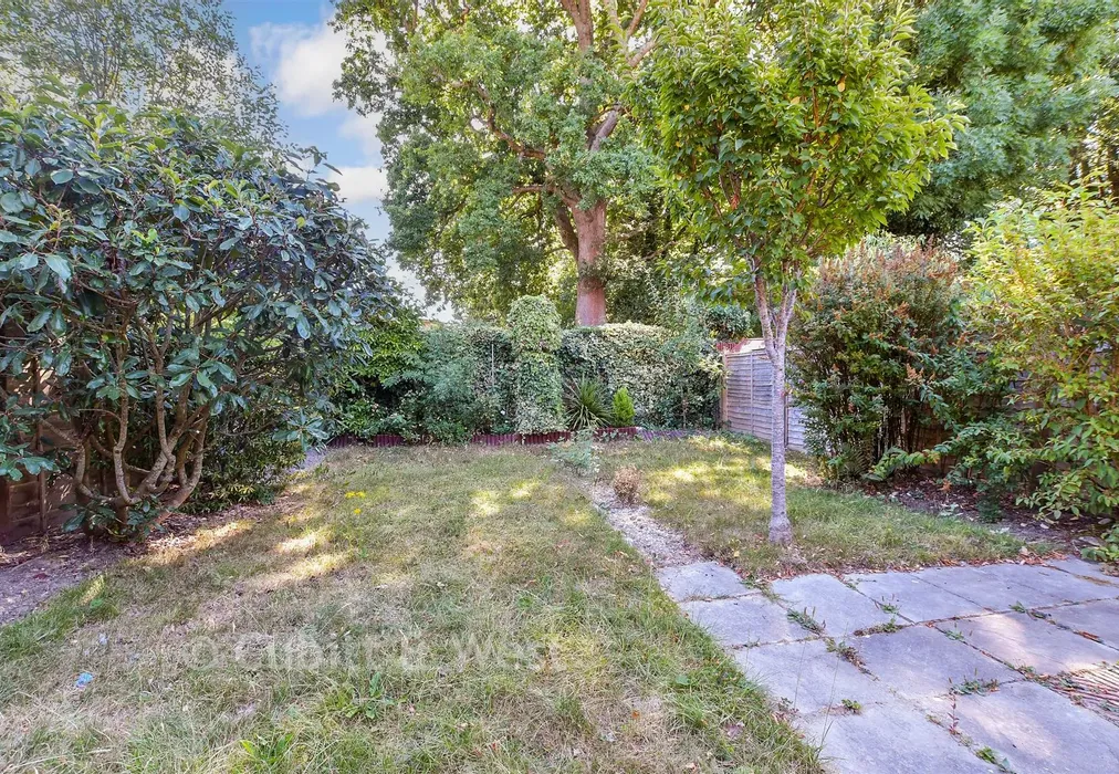 Rear Garden - Climping Road, Crawley, West Sussex - Wards of Kent