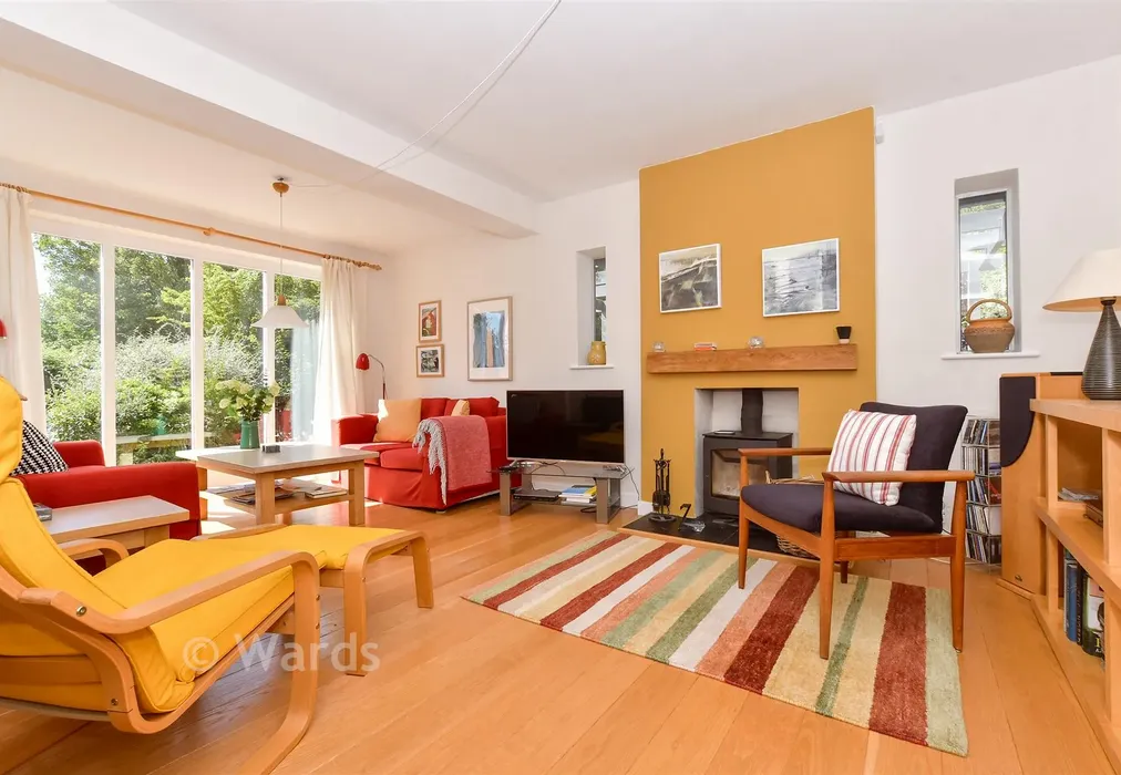 Lounge - Bayview Road, Kingsdown, Kent - Wards of Kent