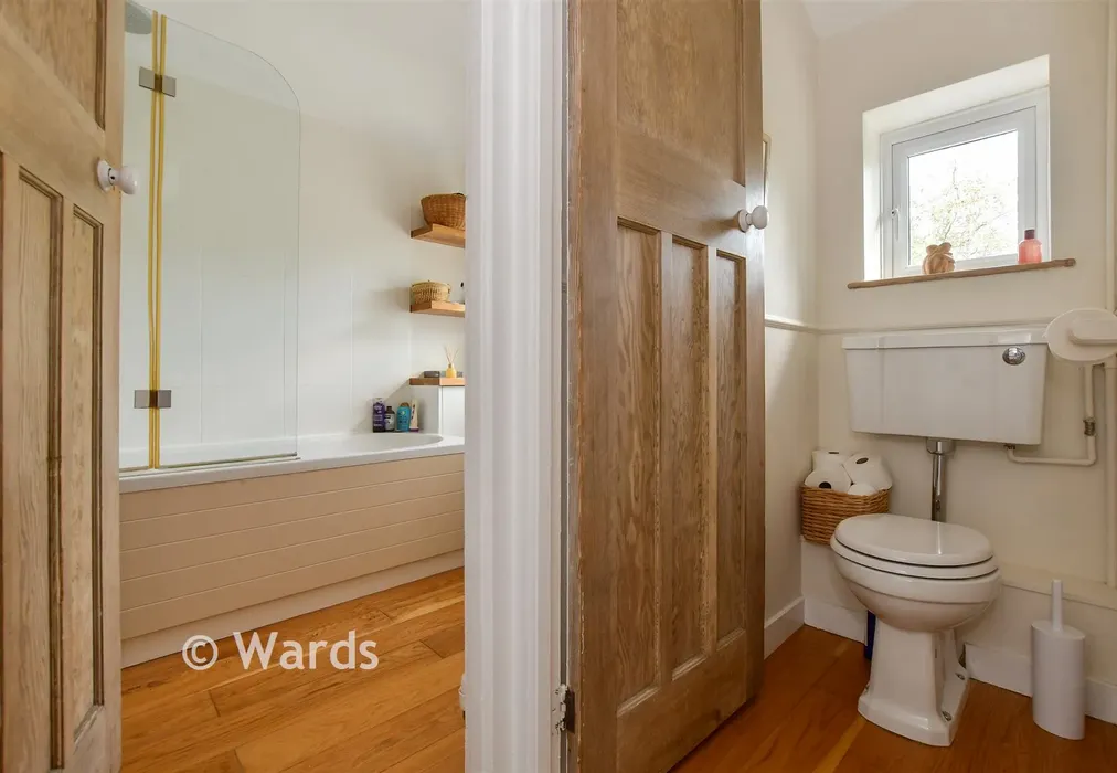 Internal Lifestyle Photograph - Bayview Road, Kingsdown, Kent - Wards of Kent
