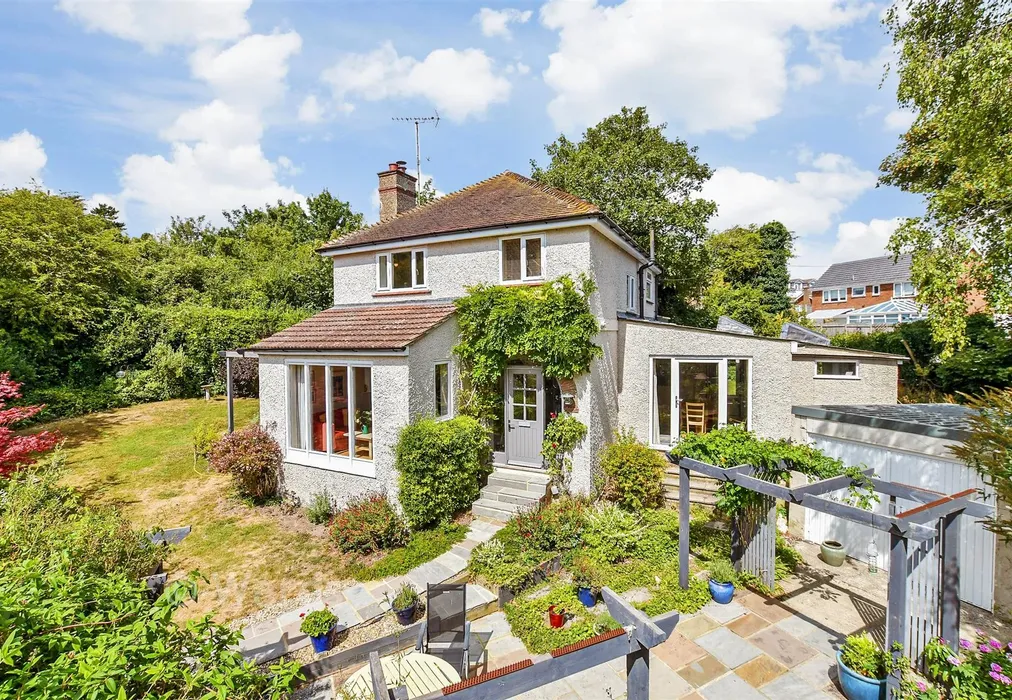 External (Web) - Bayview Road, Kingsdown, Kent - Wards of Kent