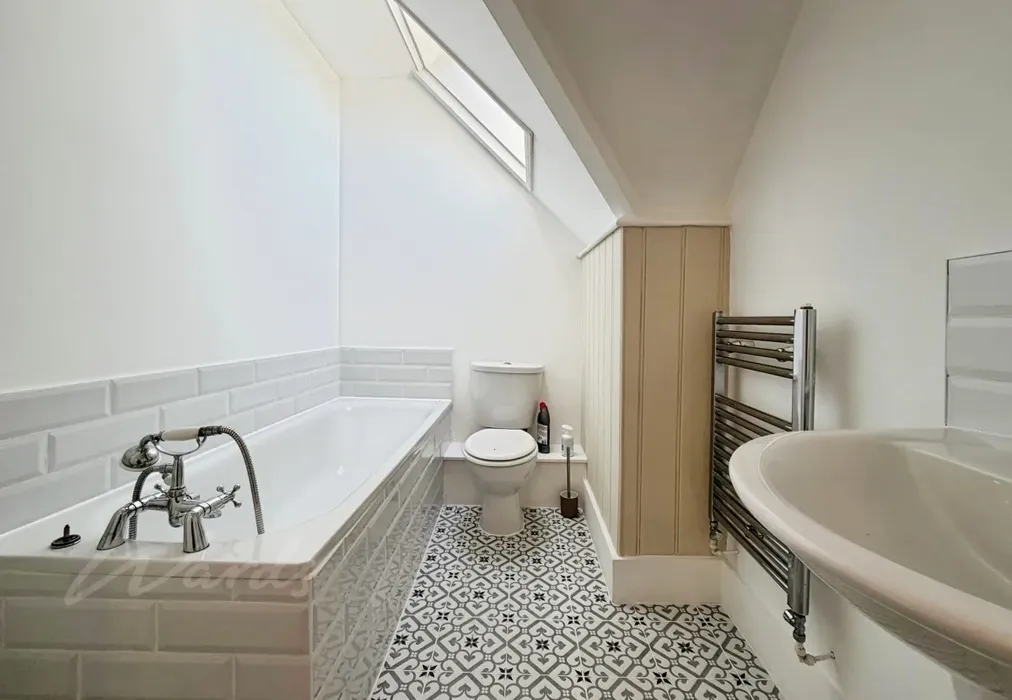 Belmont 12 bath use - Pegwell Road Ramsgate CT11 - Wards of Kent