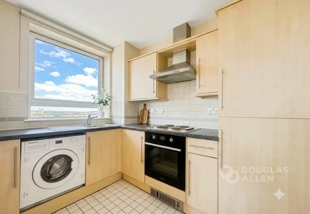 9f964f78-0-4C86-B... - 156-162 High Road Chadwell Heath RM6 - Wards of Kent