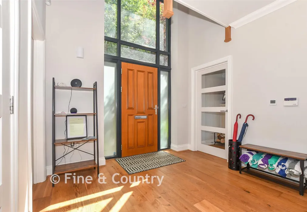 Entrance Hall - Cannongate Road, Hythe, Kent - Wards of Kent