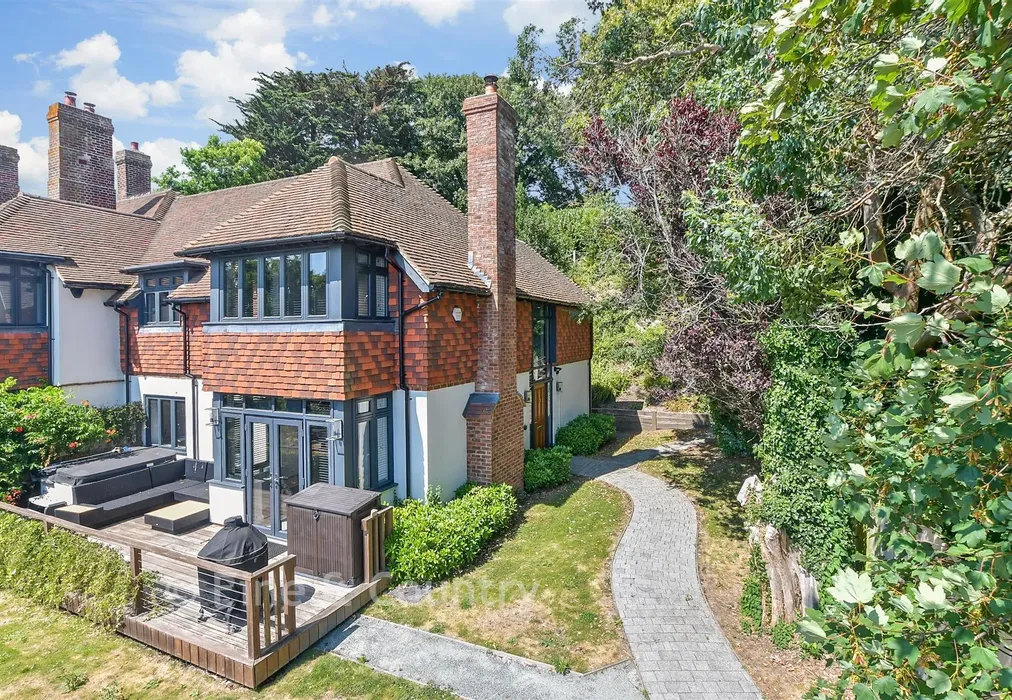 External (Brochure) - Cannongate Road, Hythe, Kent - Wards of Kent
