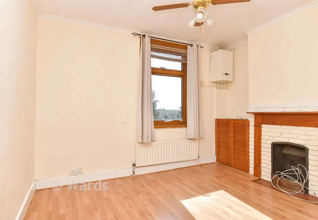 Lounge - Upper Luton Road, Chatham, Kent - Wards of Kent