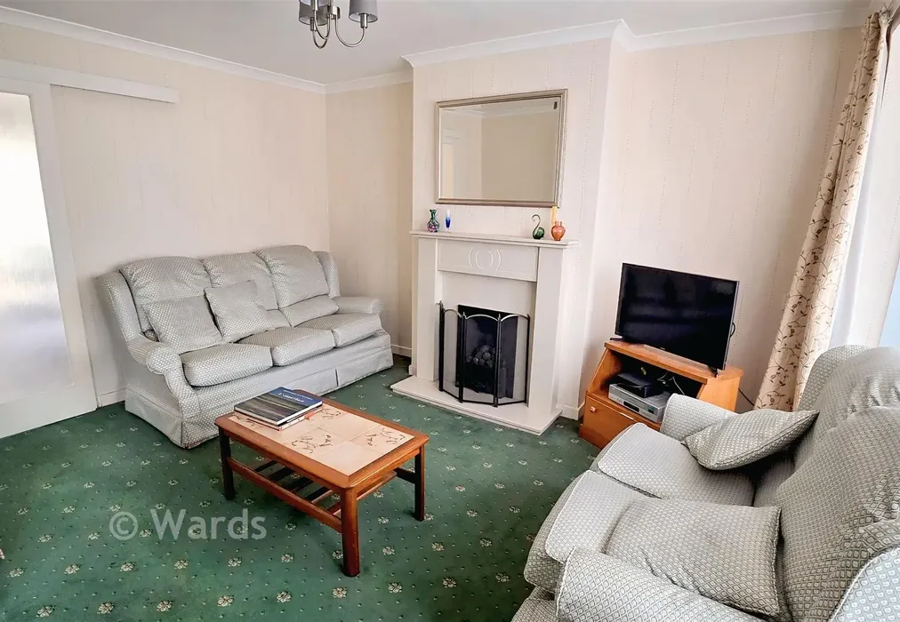 Lounge - Meadow Walk, Snodland, Kent - Wards of Kent