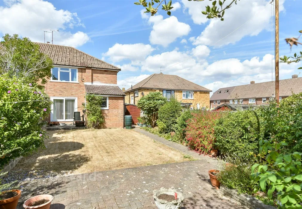 Rear Garden - Meadow Walk, Snodland, Kent - Wards of Kent
