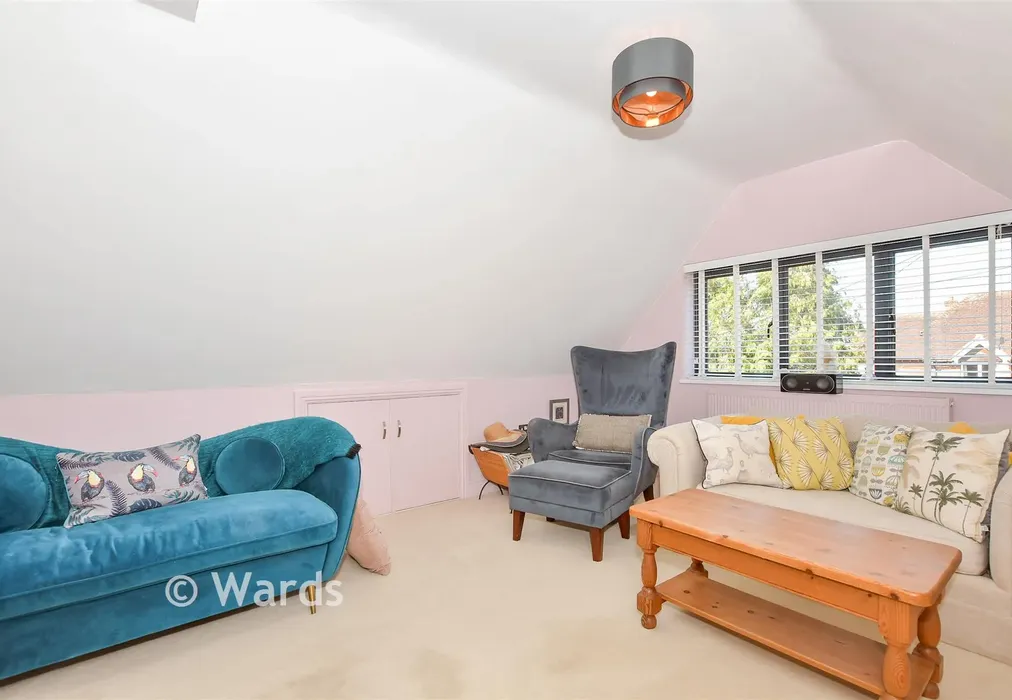 Bedroom 1 - Ulcombe, Maidstone, Kent - Wards of Kent