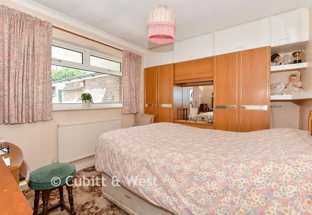 Bedroom 2 - Handcross Road, Plummers Plain, Horsham, West Sussex - Wards of Kent