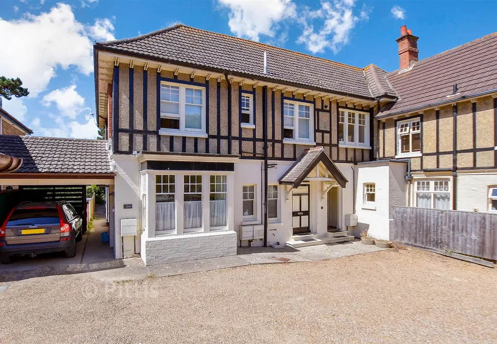 Web* - Southdown Road, Freshwater, Isle of Wight - Wards of Kent