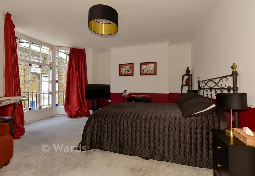 Bedroom 1 - Plains Of Waterloo, Ramsgate, Kent - Wards of Kent
