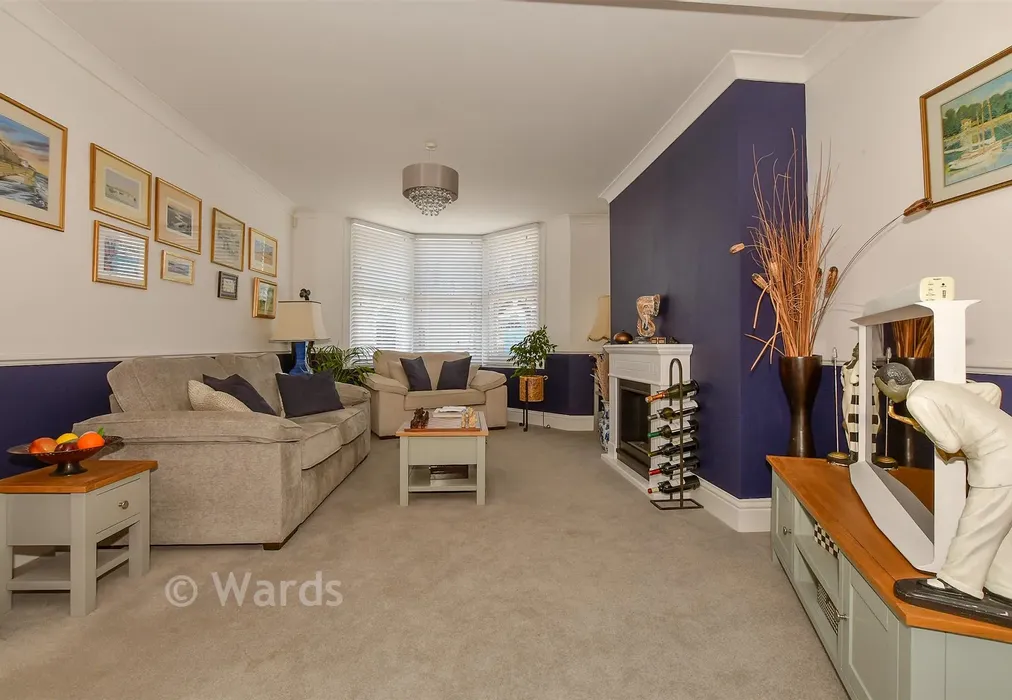 Lounge - Plains Of Waterloo, Ramsgate, Kent - Wards of Kent