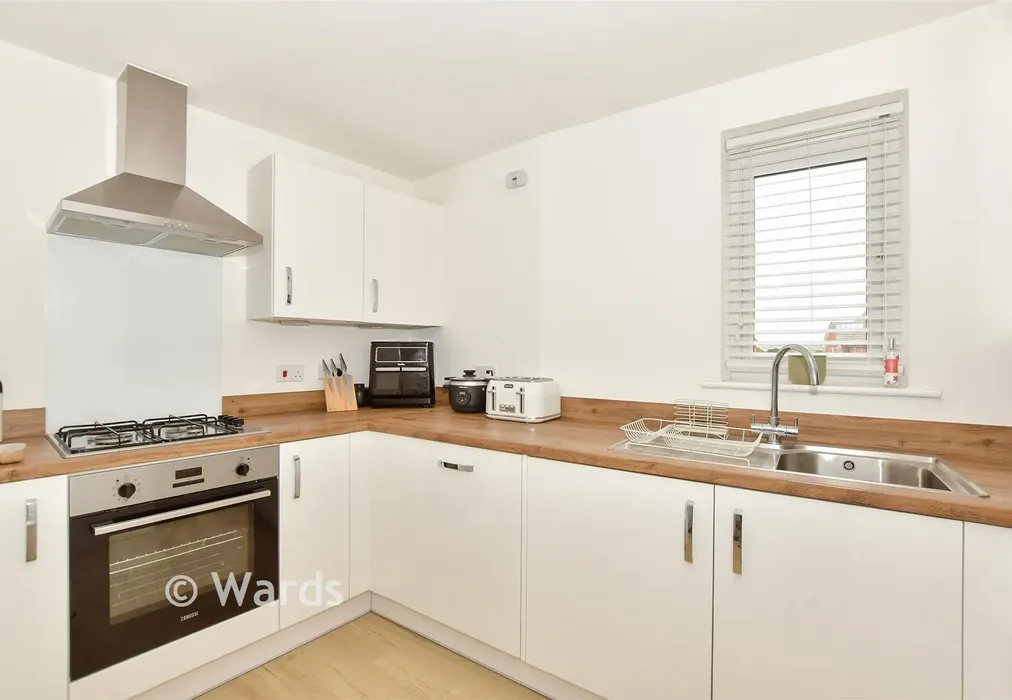 Kitchen - Dearman Crescent, Hythe, Kent - Wards of Kent