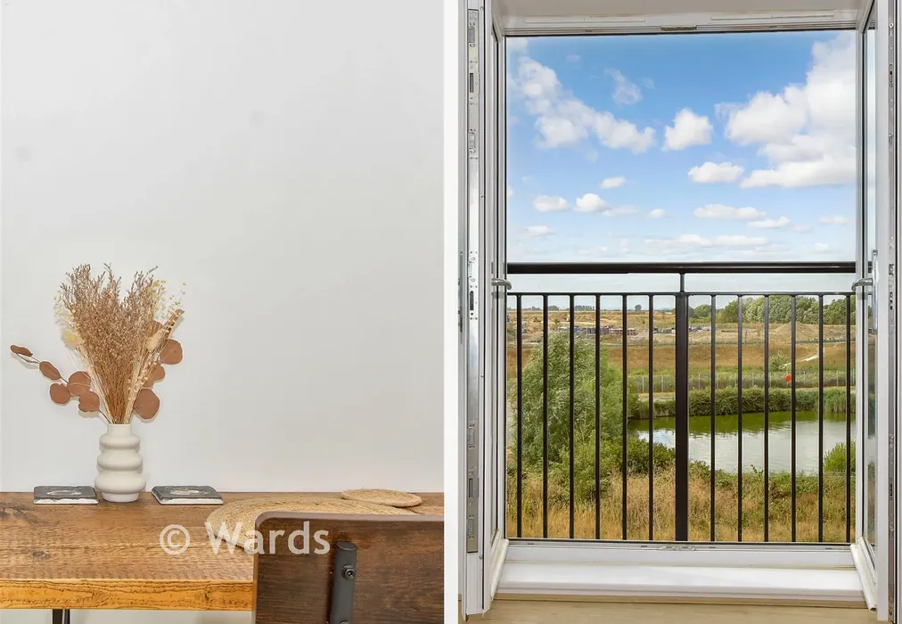 External Lifestyle Photograph - Dearman Crescent, Hythe, Kent - Wards of Kent